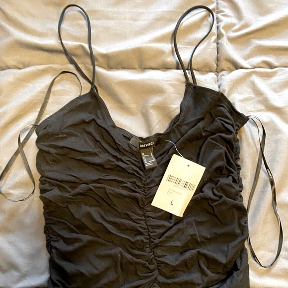 NWT Forever 21 Ruched Black Top - Picture 2 of 3